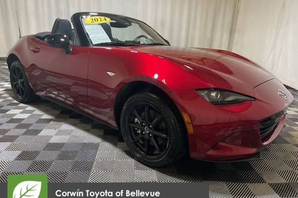 2024 Mazda MX-5 Miata Sport Convertible