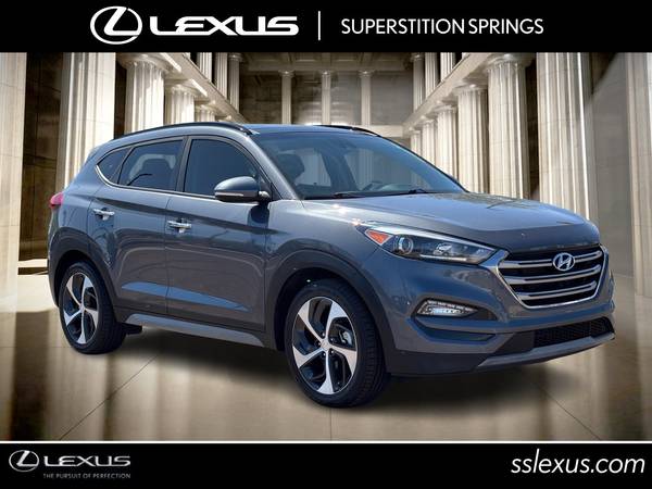 Hyundai Tucson with VIN: KM8J33A27JU749087