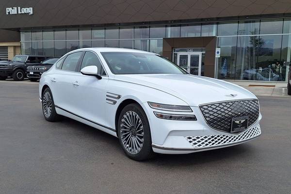 2023 Genesis Electrified G80 Base