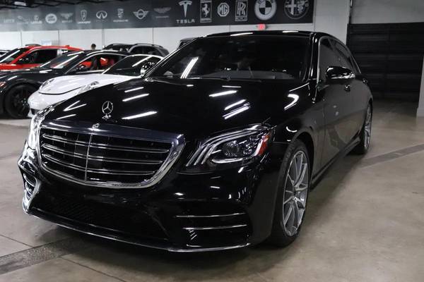 Mercedes-Benz S-Class with VIN: WDDUG8DB2KA497045