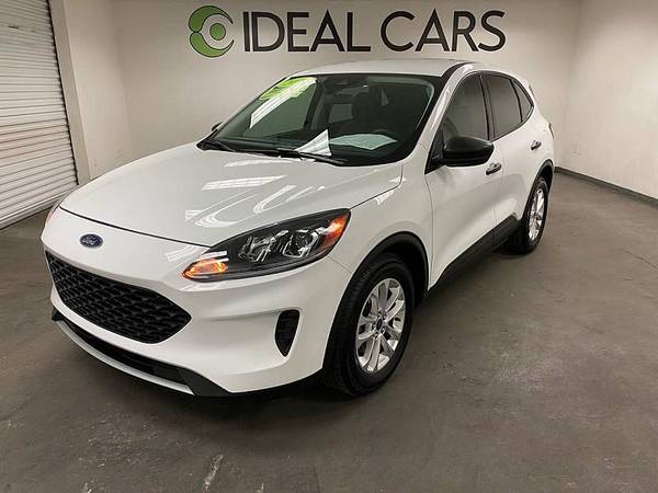 Ford Escape with VIN: 1FMCU0F64NUA36847