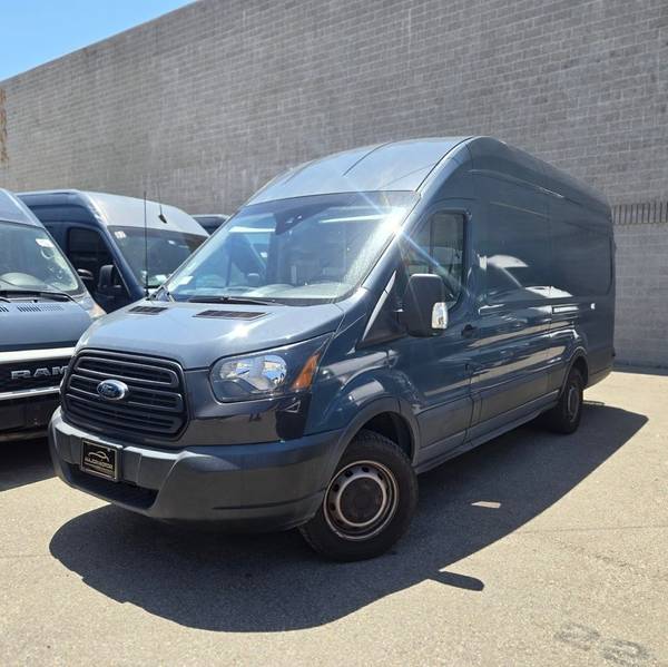 Ford Transit Van with VIN: 1FTYR3XM1KKB34039