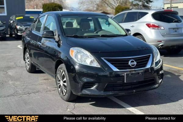 2013 Nissan Versa 1.6 SV