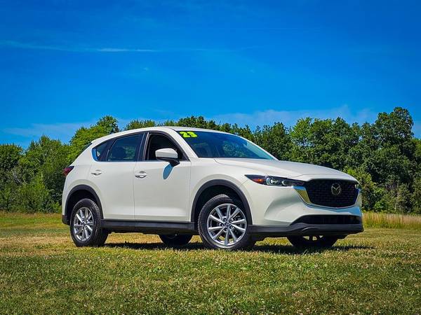 Mazda CX-5 with VIN: JM3KFBAM9P0175739