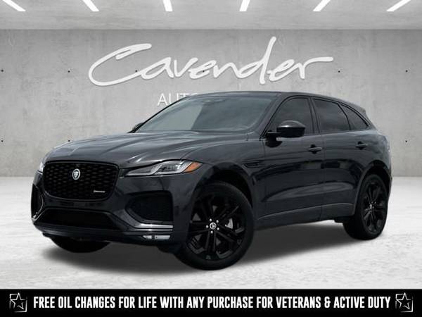 Jaguar F-PACE with VIN: SADCT2EX8RA740395