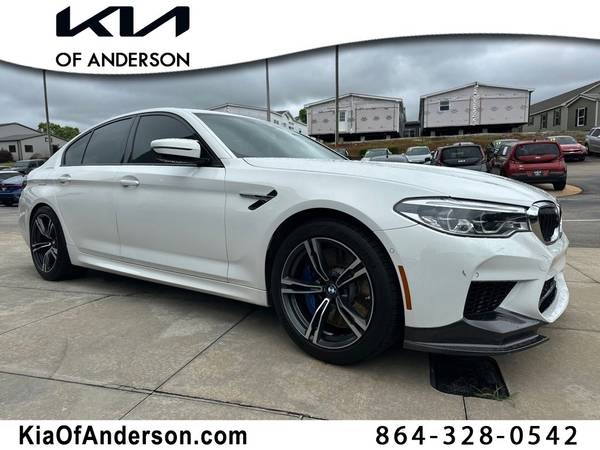 BMW M5 with VIN: WBSJF0C54KB284744