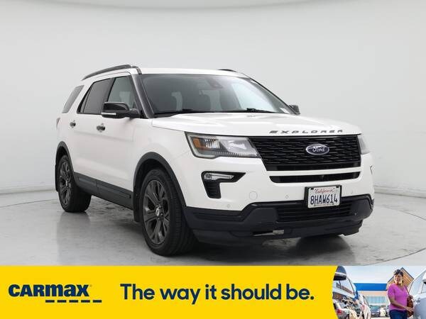 Ford Explorer with VIN: 1FM5K8GT3JGC14709
