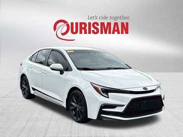 Toyota Corolla with VIN: 5YFS4MCE1PP158360