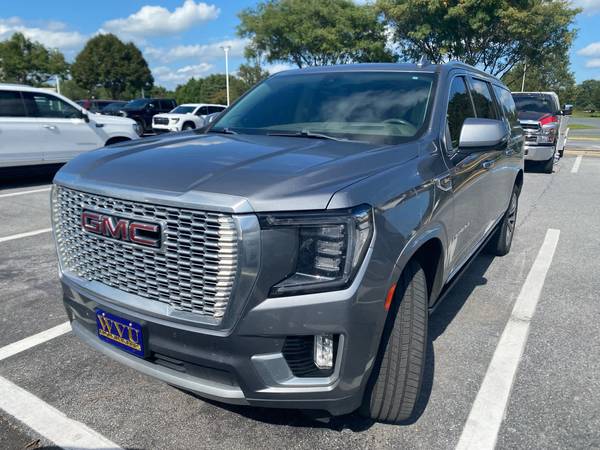 GMC Yukon XL with VIN: 1GKS2JKLXMR150316