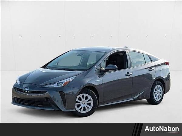 Toyota Prius with VIN: JTDKAMFU1N3169697