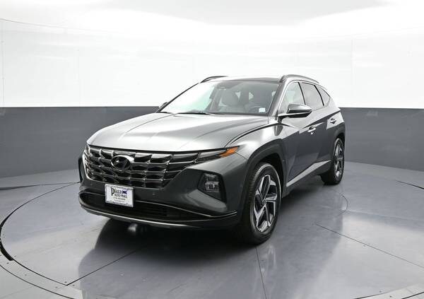Hyundai Tucson Plug-In Hybrid with VIN: KM8JFDA29PU122610