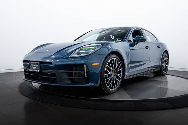 Porsche Panamera with VIN: WP0AA2YA4RL006972