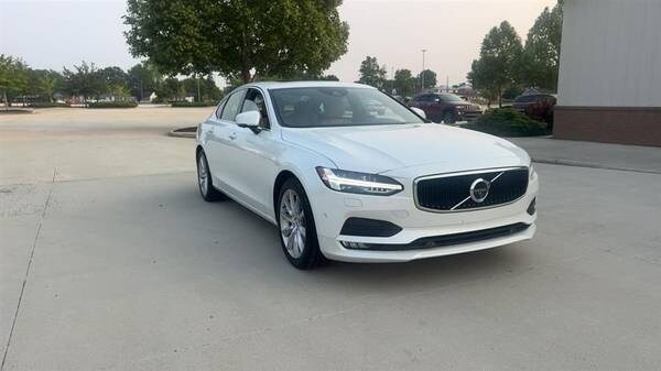 Volvo S90 with VIN: YV1A22MKXH1003686