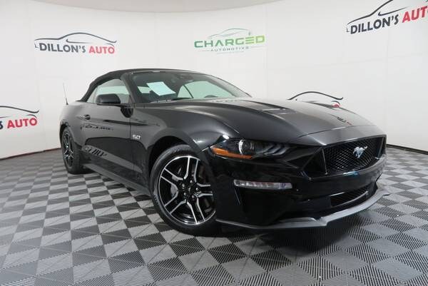 Ford Mustang with VIN: 1FATP8FF0M5156587