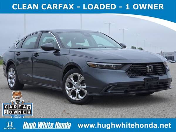 Honda Accord with VIN: 1HGCY1F38PA041043