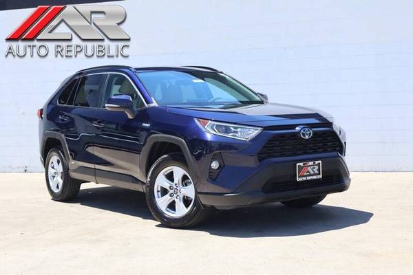 Toyota RAV4 Hybrid with VIN: 4T3RWRFV6MU027752
