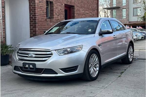 2019 Ford Taurus Limited