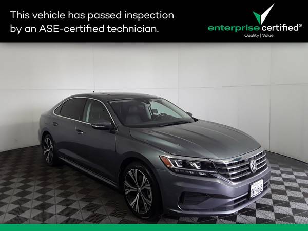 Volkswagen Passat with VIN: 1VWSA7A34MC011379
