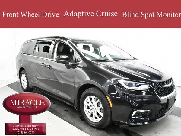 Chrysler Pacifica with VIN: 2C4RC1BG3PR546502