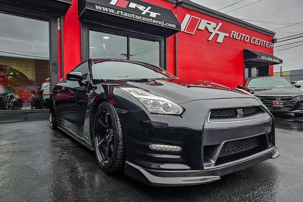 2016 Nissan GT-R Black Edition Coupe