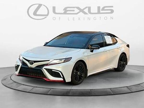 Toyota Camry with VIN: 4T1KZ1AK8NU060690