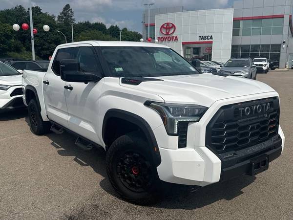 Toyota Tundra with VIN: 5TFPC5DB5PX036430