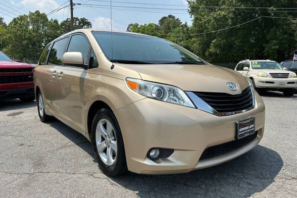 2011 Toyota Sienna LE 8-Passenger