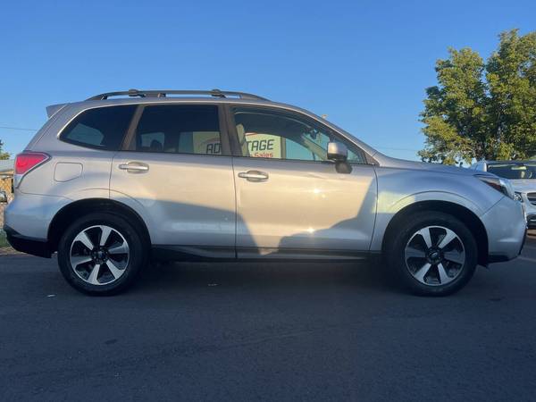 Subaru Forester with VIN: JF2SJAGCXHH458560