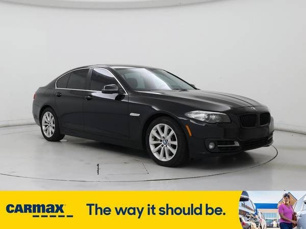 BMW 5 Series with VIN: WBA5B3C58GG258340