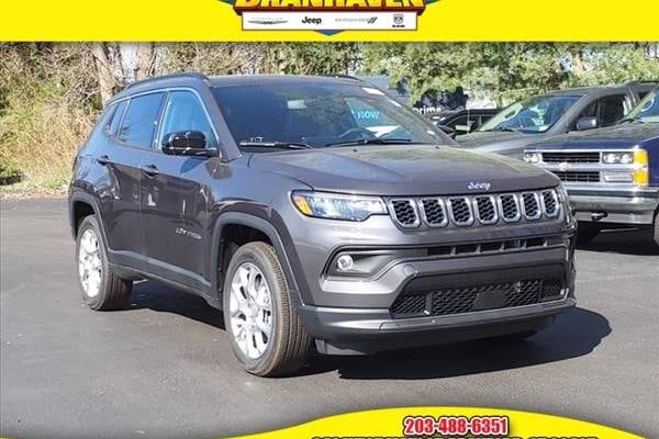 2024 Jeep Compass Latitude Lux