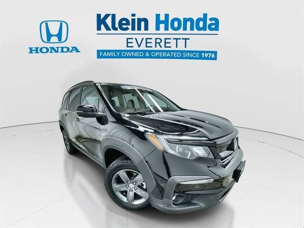 Honda Pilot with VIN: 5FNYF6H83NB088288