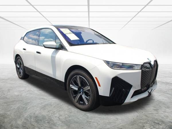 BMW iX with VIN: WB523CF00PCM57842