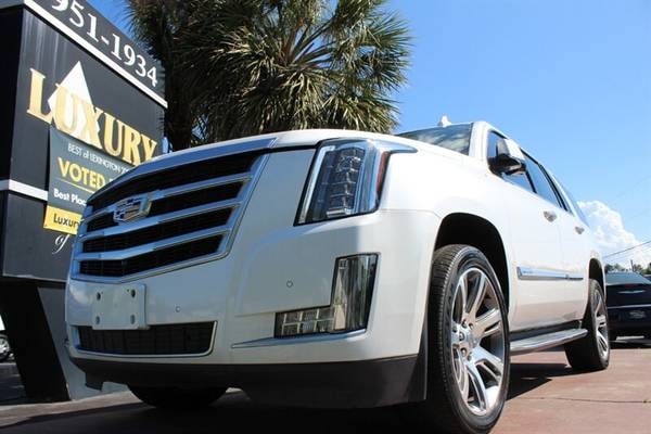 Cadillac Escalade with VIN: 1GYS3BKJ0GR284747
