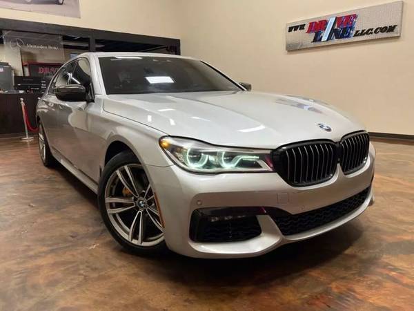 BMW 7 Series with VIN: WBA7F0C58GGM20544