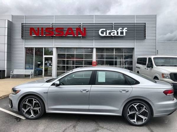 Volkswagen Passat with VIN: 1VWMA7A38LC024854