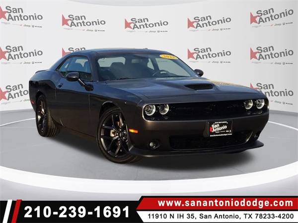 Dodge Challenger with VIN: 2C3CDZBT1PH641858