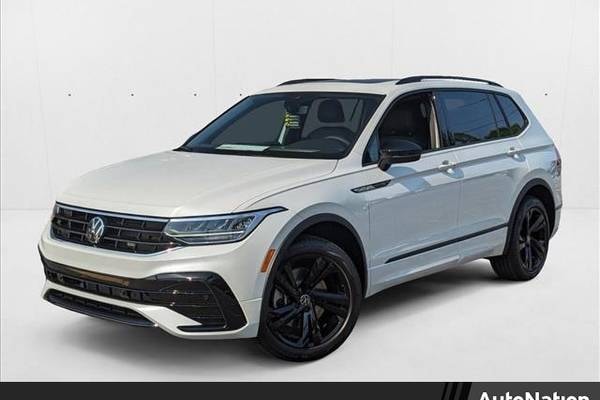 2024 Volkswagen Tiguan SE R-Line Black