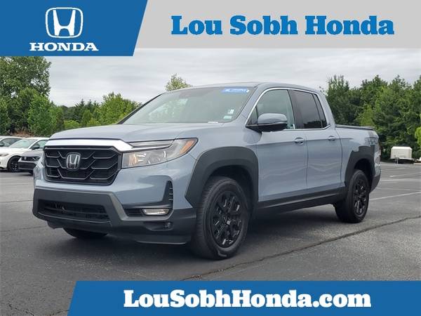 Honda Ridgeline with VIN: 5FPYK3F51NB017682