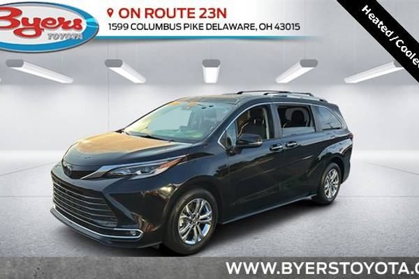2023 Toyota Sienna Platinum 7-Passenger Hybrid