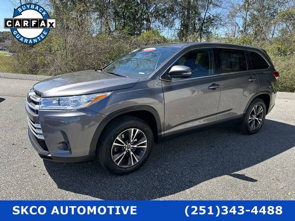 Toyota Highlander with VIN: 5TDZARFH1KS051769