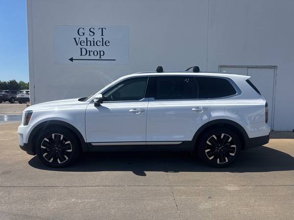 Kia Telluride with VIN: 5XYP5DGC3PG401540
