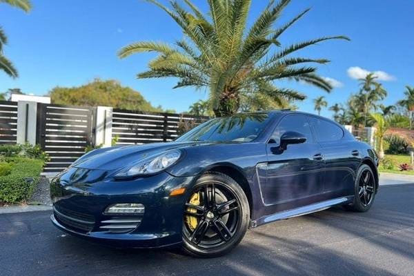 2013 Porsche Panamera 4