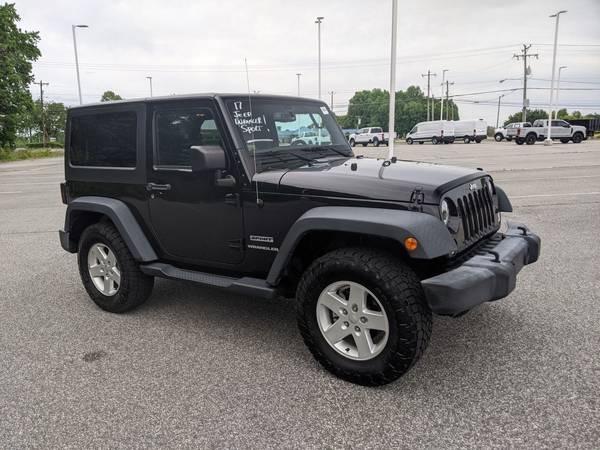 Jeep Wrangler with VIN: 1C4AJWAG4HL611496