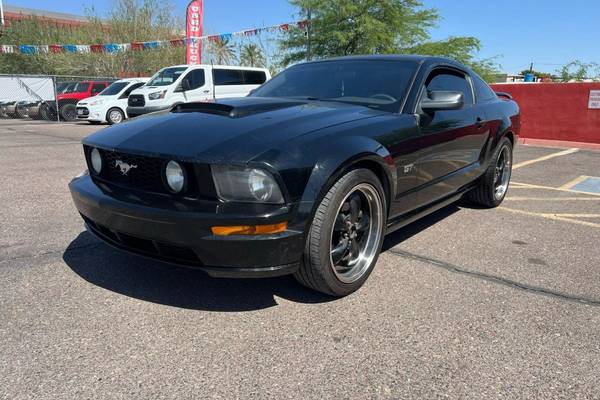 2006 Ford Mustang GT Deluxe Coupe