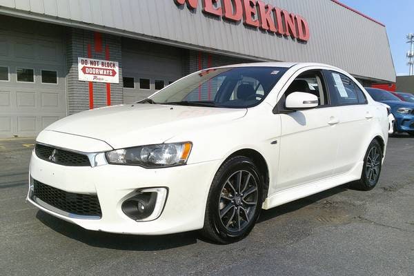 2017 Mitsubishi Lancer ES