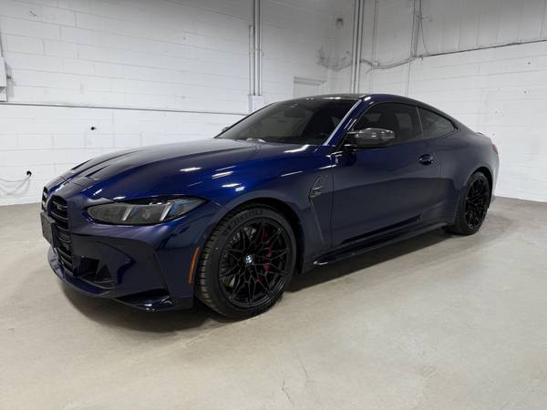 BMW M4 with VIN: WBS33HK00SCT18100