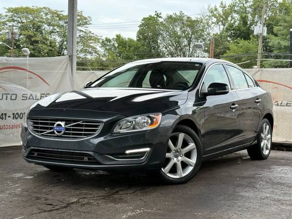 Volvo S60 with VIN: YV126MFK7G2402758