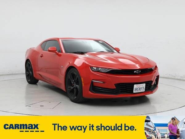 Chevrolet Camaro with VIN: 1G1FD1RS6L0137207