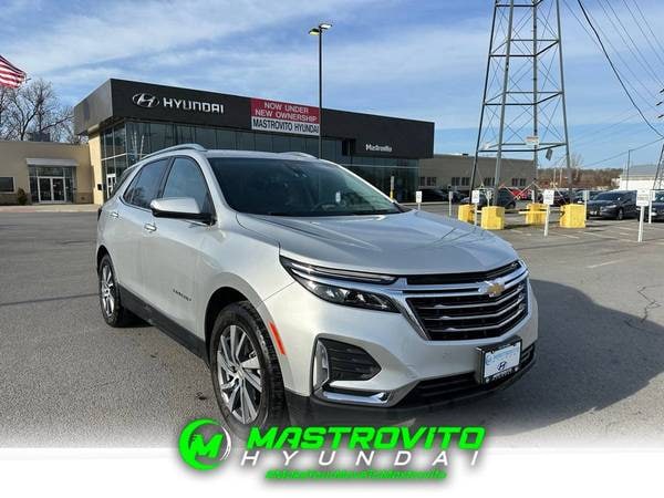 Chevrolet Equinox with VIN: 2GNAXXEV7N6125578