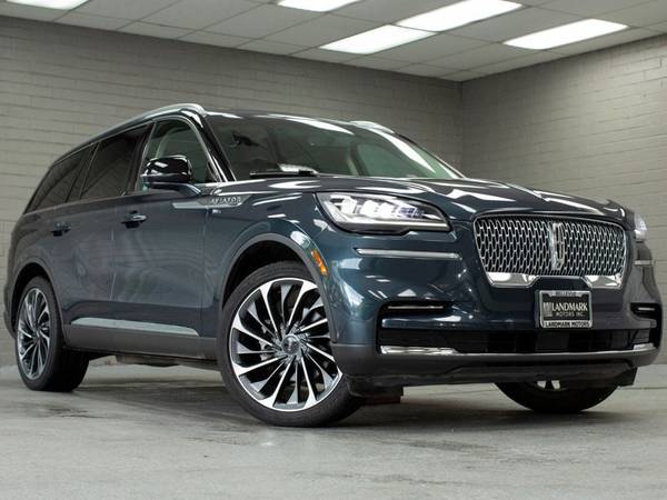 Lincoln Aviator with VIN: 5LM5J7XC6NGL03366